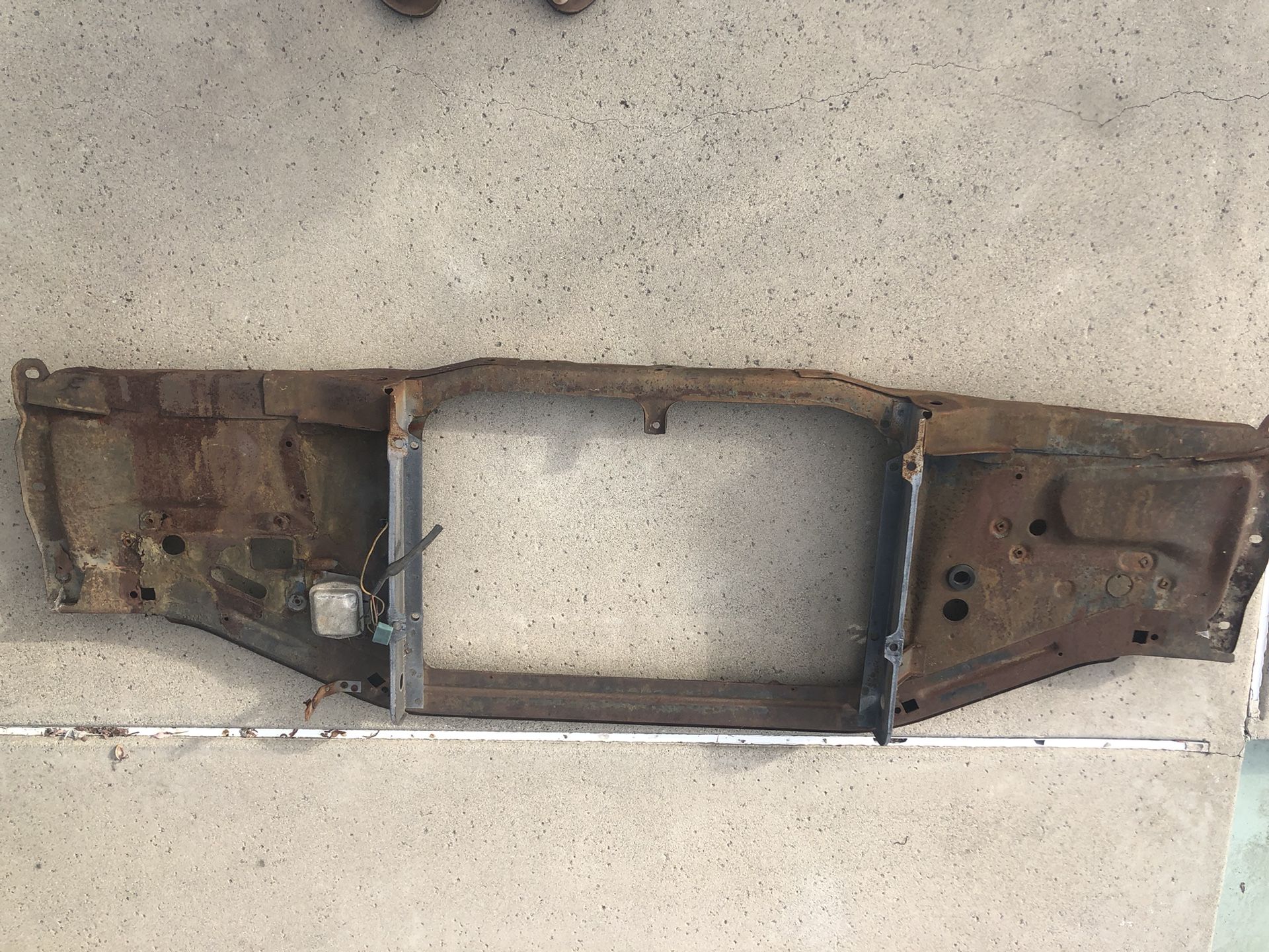 1967-72 Ford F100-350 Core Support
