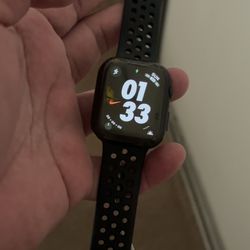 Apple Watch Series 5 Nike Edition