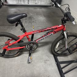 Mongoose Ravage BMX Bike