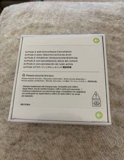 AirPod 4s with noise cancellation