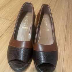 Brand New Comfortable Women’s Platform Wedge Open  Toe Sandals - Size 6.5