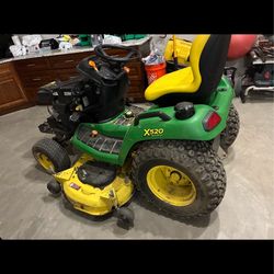 John Deere Lawnmower