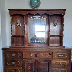 Bedroom Dresser with Hutch