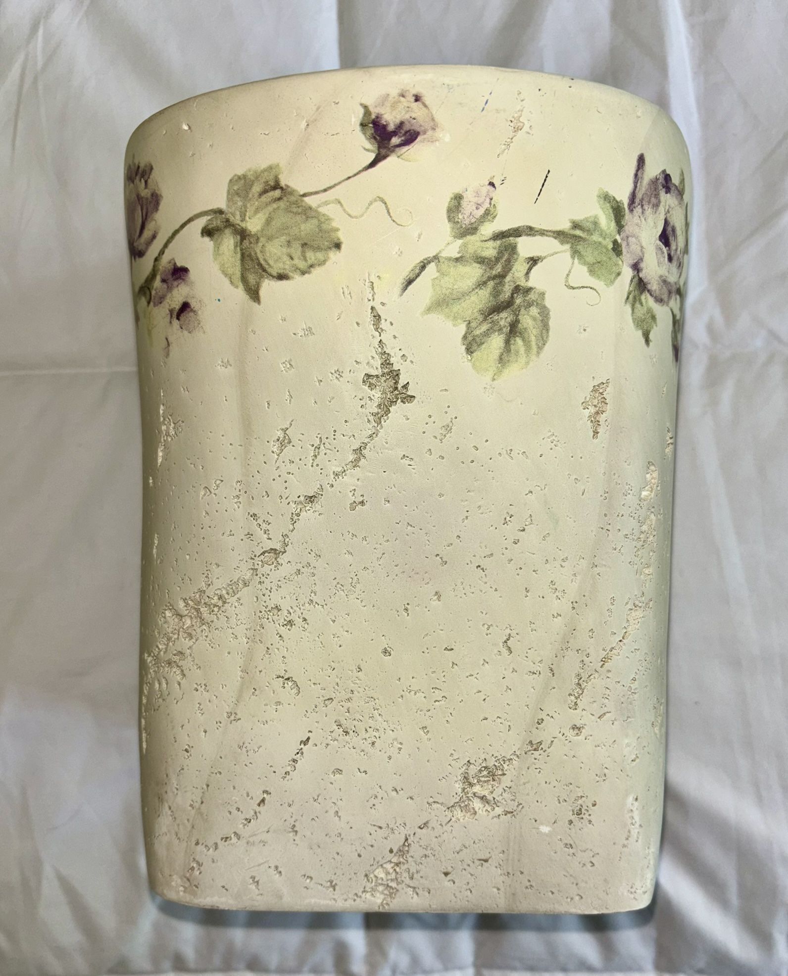 Beautiful, New, Never Used PLANTING POT