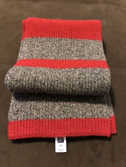 GAP Scarf