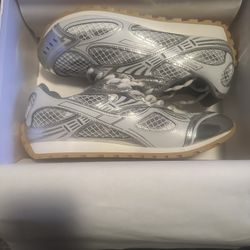 Bottega Veneta Orbit Silver/White