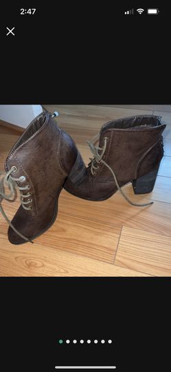 Brown Lace Up Ankle Boot 7.5