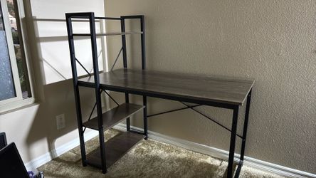 Computer table