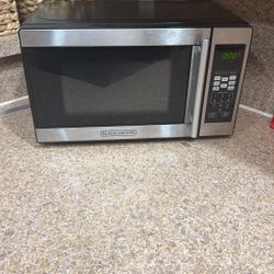 Black + Decker Microwave