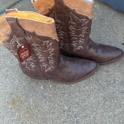 Brand New Western Style Boots 