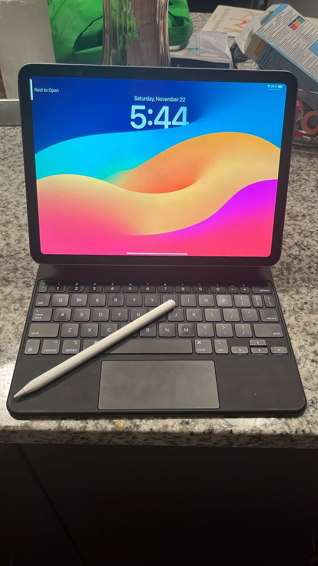 2024 iPad Air 13" (5th Gen) + Magic Keyboard Folio + Apple Pencil 2