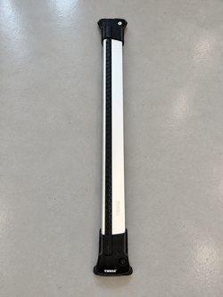 Thule AeroBlade Edge 37.5-inch raised-rail crossbar