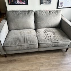 FREE COUCH 