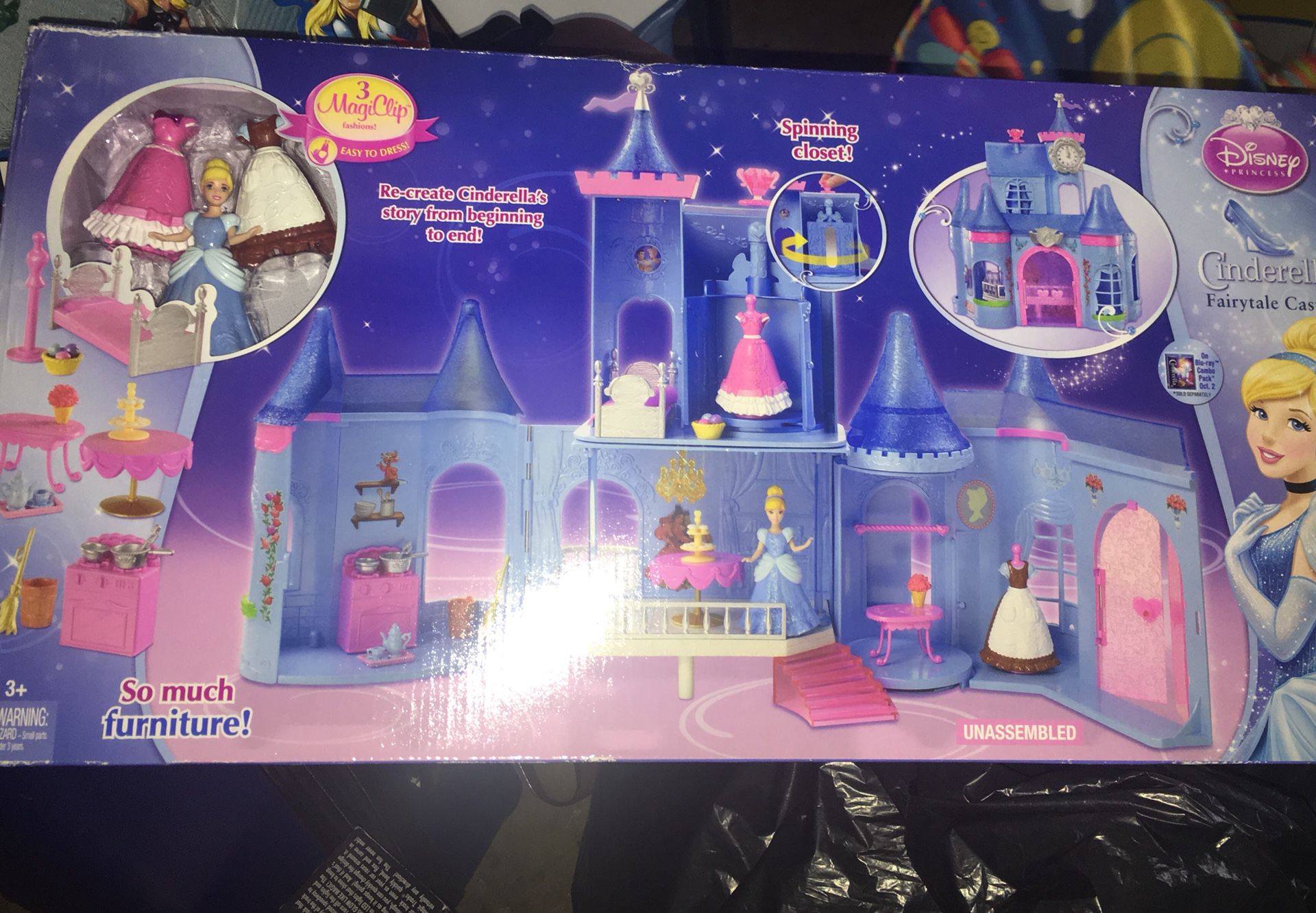 Cinderella Castle house toy NeW