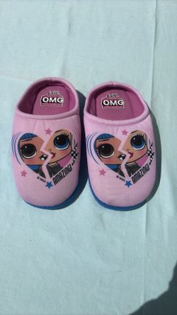L.O.L. Surprise! OMG girls Slippers Size 13/1