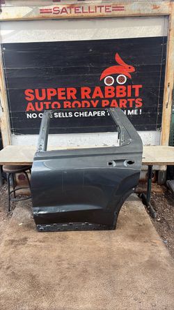 2020 Palisade Door Rear Driver OEM 2025