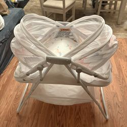 Baby Portable Crib 