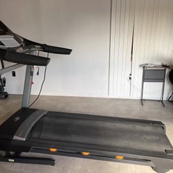 NordicTrack Treadmill-  Caminadora