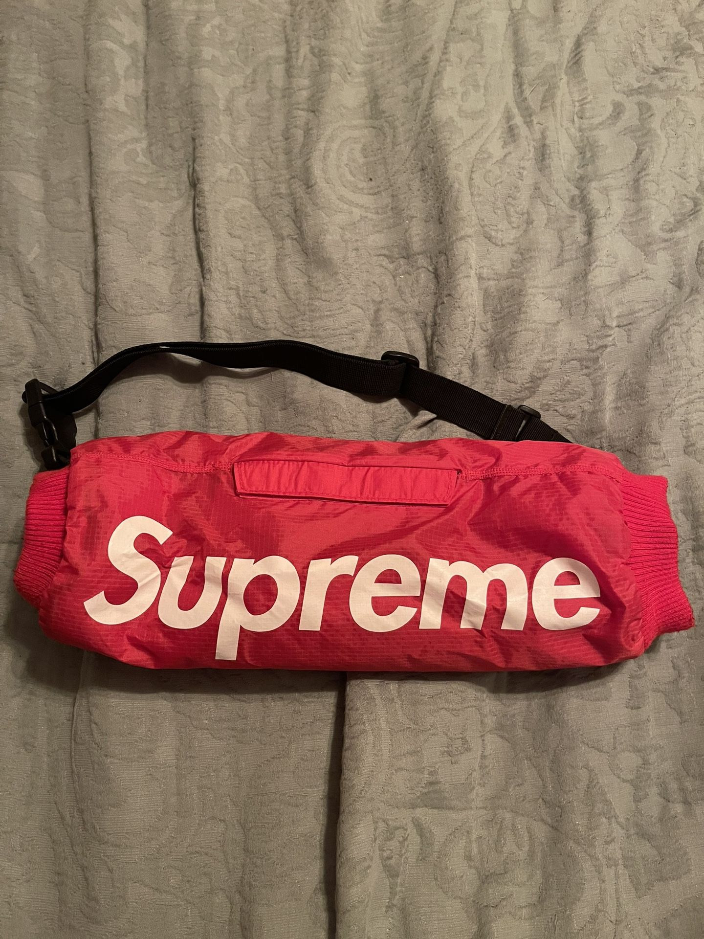Supreme Handwarmer ‘Red’