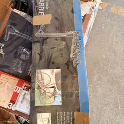 Reese explore tilt away