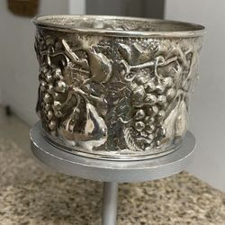 Vintage Antique E.L. UBERTI Italian Wine Bottle Holder Silver Plat 4-1/2 Wide 3 Tall 20 Century 