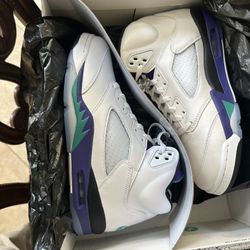 Jordan 5 Grapes Size 10.5 Brand New