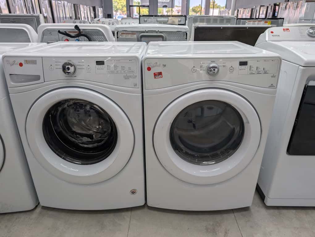 WHIRLPOOL LIKE NEW 27” STACKABLE WASHER DRYER SET WITH WARRANTY 