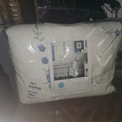 Twin bed spread