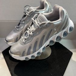 NIKE AIR MAX DN8 “WOLF GREY METALLIC SILVER”