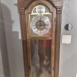 Colonial Grandfather Clock 1976