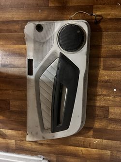 Mustang 2010 Left Door Panel