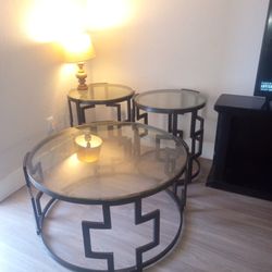 Coffee Table And Side Chairs 