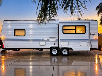 2008 Tahoe traler