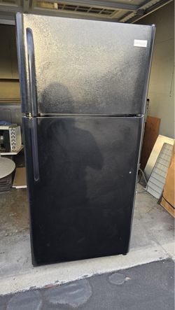 Frigidaire Black Fridge
