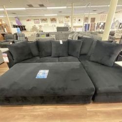 USA Made Super Comfy All Black Sectional Sofa Couch 