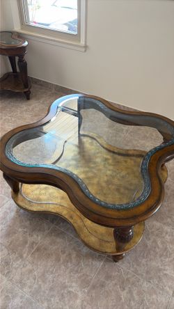 Penra brown/wood table
