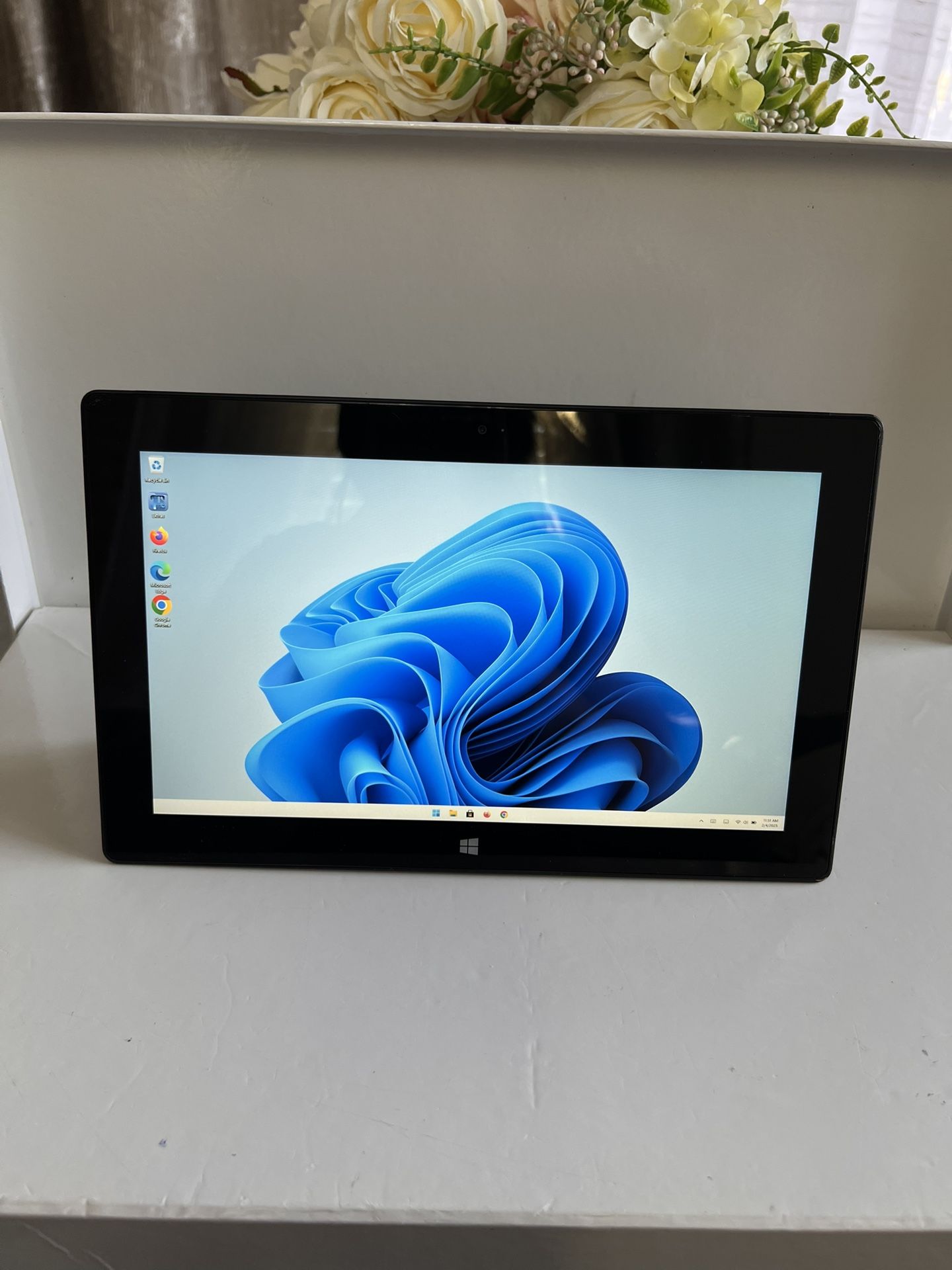 Microsoft Surface Pro Laptop 11" Intel i5 4GB 128GB SSD No Keyboard Windows 11 and Office - $49