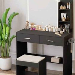 Brand New Makeup Vanity