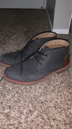 Chukka boots