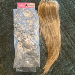 Pretty Quick Pony  Sandy Blonde Straight  Drawstring Hold S 18/20 20” inches