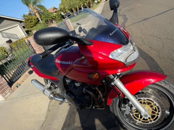 Kawasaki Zr7s  750cc