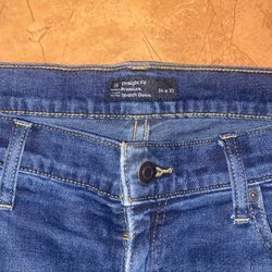 Dark Blue Jeans 