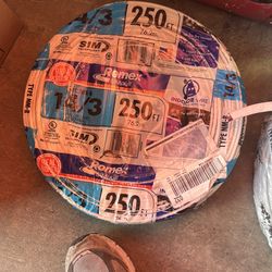 Electric wire 14/3 250ft