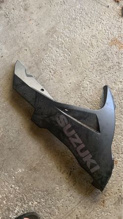 Suzuki GSXR 750 lower right side fairing 2013-2015