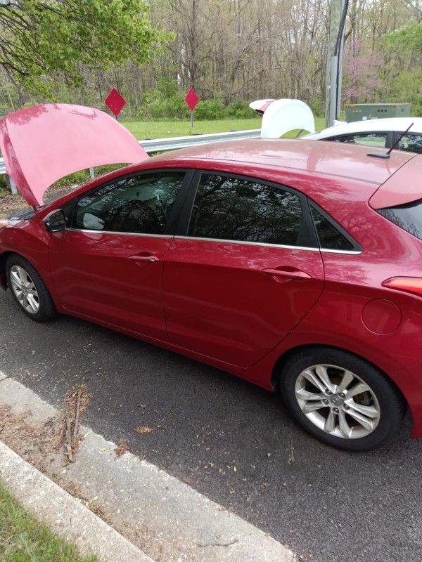 2014 HYUNDAI ELANTRA GT FOR PARTS
