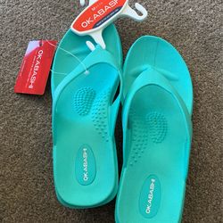 New Slippers woman size 6