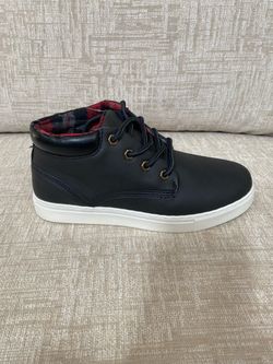 Boy’s Deer Stags Chukka Boot, Black, Size 2