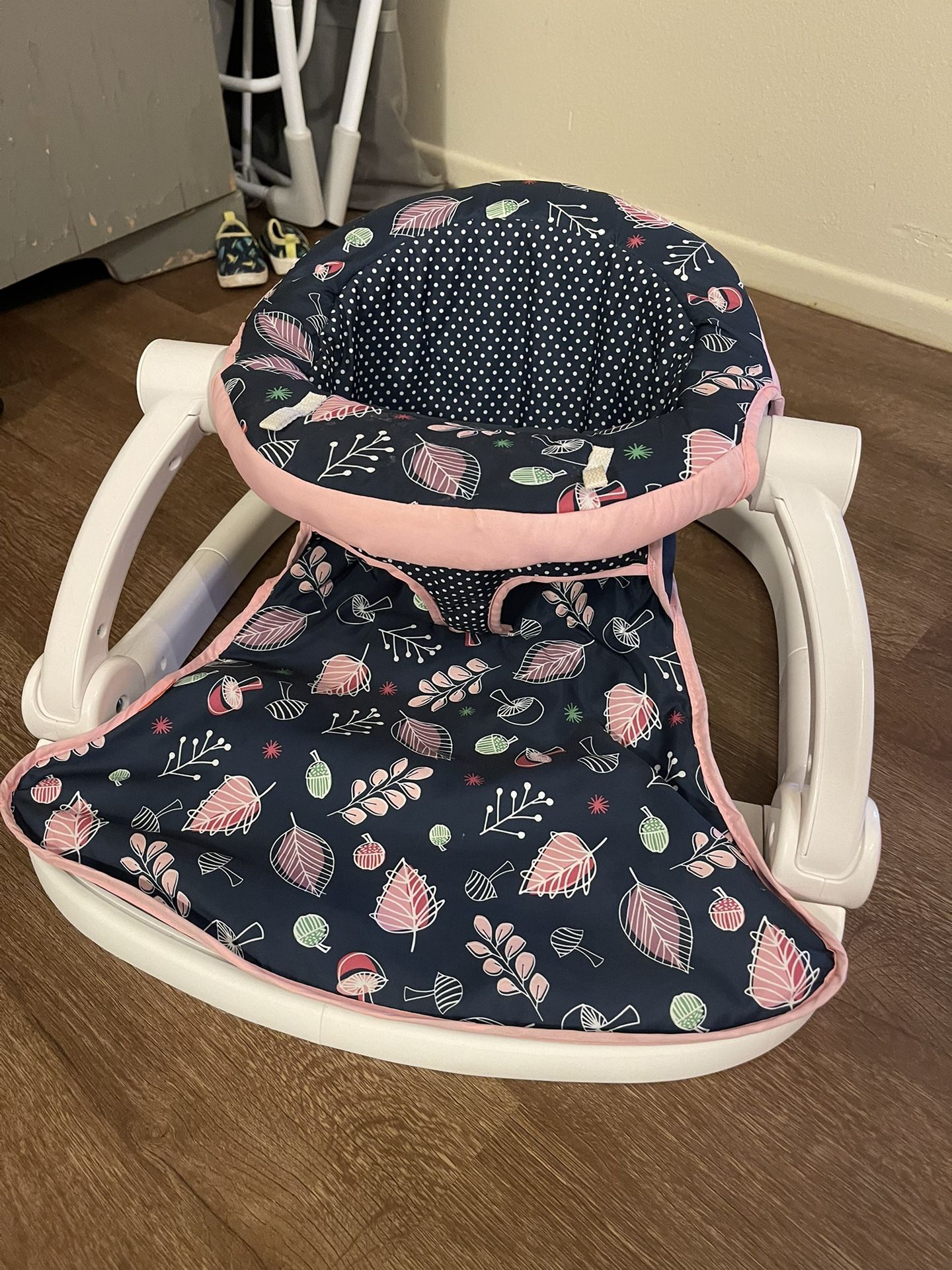 Sit-Me-Up Floor Seat