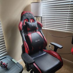 Pewdiepie Clutch Gaming Chair