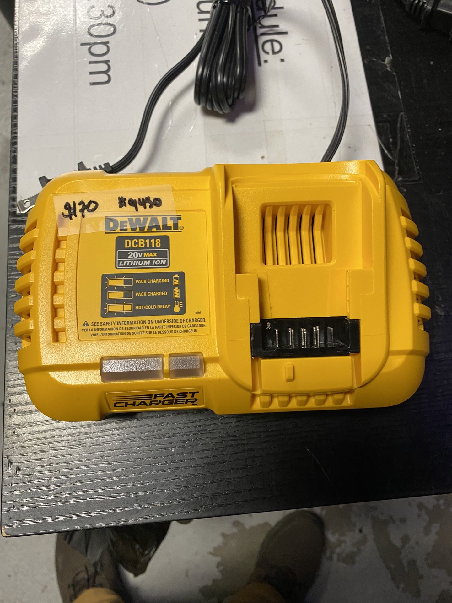 Dewalt Fast Charger